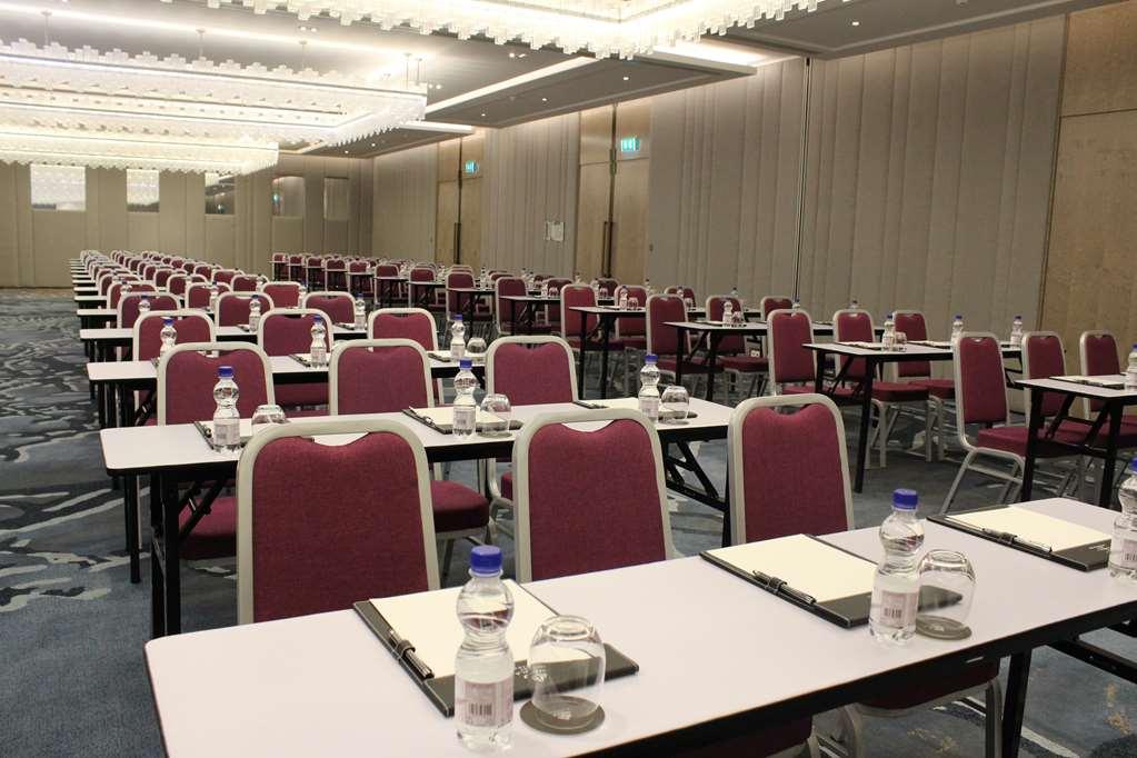 فندق تانجلا بروكسل Kraainem المرافق الصورة The 2016 conference