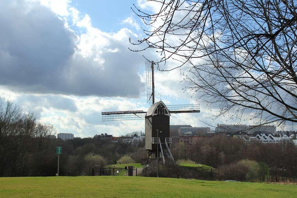 فندق تانجلا بروكسل Kraainem المظهر الخارجي الصورة The windmill in 2011