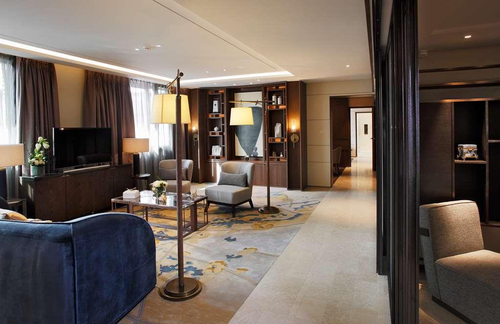 فندق تانجلا بروكسل Kraainem المظهر الخارجي الصورة A suite at the hotel